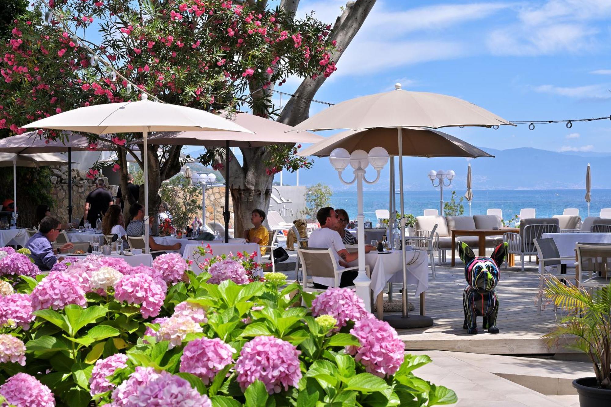 Hôtel Restaurant Dolce Vita Ajaccio  Extérieur photo